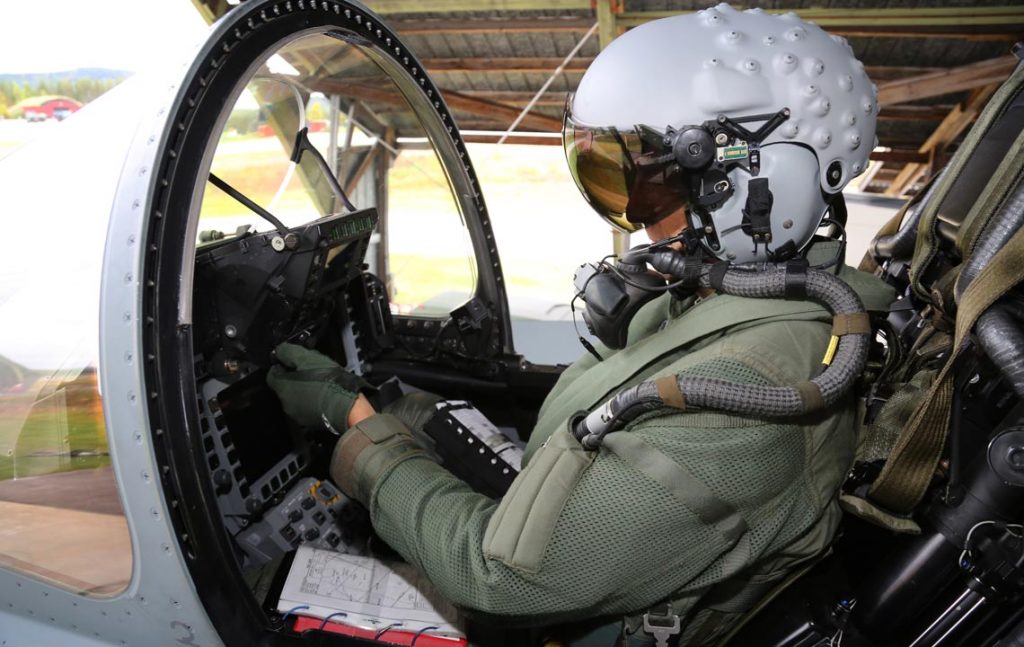 Ausbildung Als Pilot Bei Der Bundeswehr Bundeswehr | BW Online Shop - Magazin