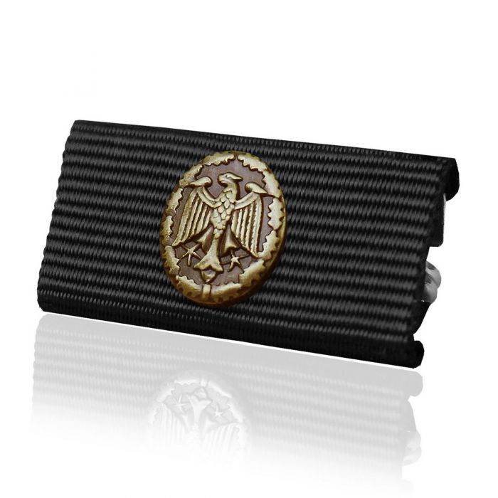 d490 Bundeswehr Leistungsabzeichen silber auf oliv  1 Stück
